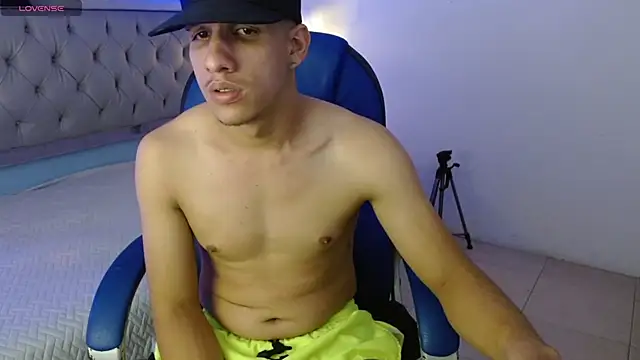 Jheidertwink online show from January 2025 01:00:02 PM