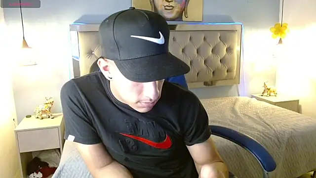 Jheidertwink online show from January 2025 04:16:02 AM