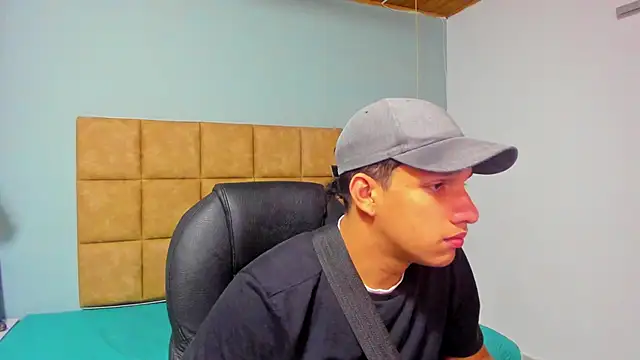 Jheidertwink online show from September 2025 12:26:01 PM