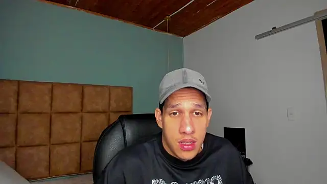 Jheidertwink online show from September 2025 12:39:02 PM