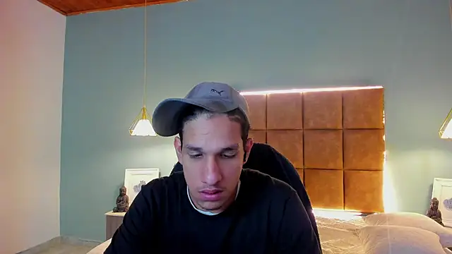 Jheidertwink online show from September 2025 12:31:02 PM