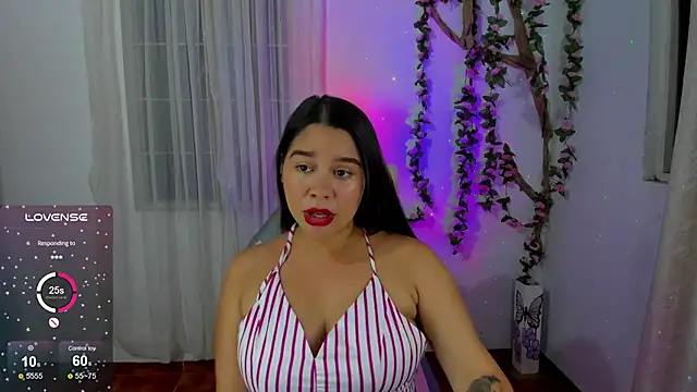 Eily   online show from January 2025 01:04:02 AM