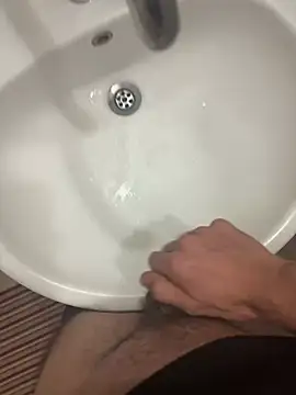 Snapshot of denizli18 chatting on December 2024 07:30:02 PM denizli18 online show from December 2024 07:30:02 PM