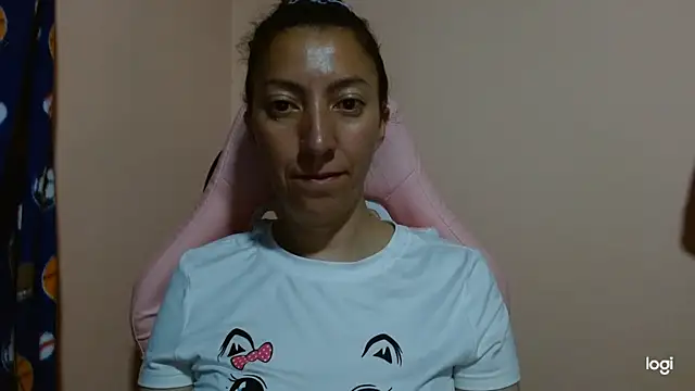 kaybabyhot online show from April 2026 11:07:01 PM