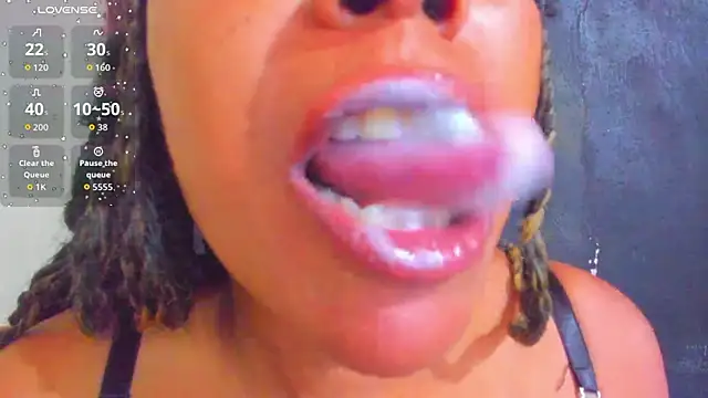 KamariaFyre online show from November 2025 08:10:01 PM