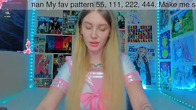 Snapshot of AliceMilman chatting on January 2025 10:52:01 AM AliceMilman online show from January 2025 10:52:01 AM