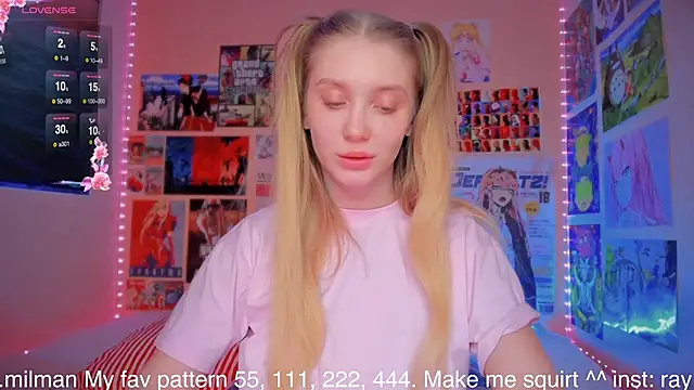 Snapshot of AliceMilman chatting on March 2025 12:34:01 PM AliceMilman online show from March 2025 12:34:01 PM