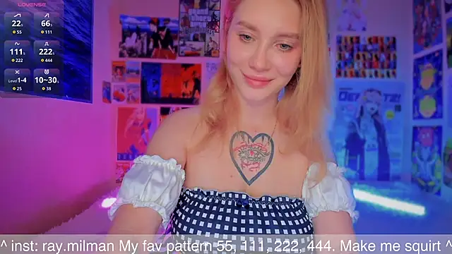 Snapshot of AliceMilman chatting on September 2025 06:37:02 AM AliceMilman online show from September 2025 06:37:02 AM