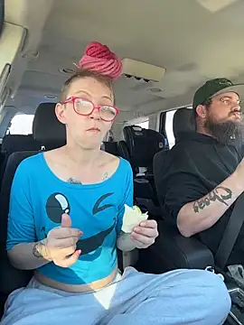 Stonermama666420 online show from March 2026 07:51:01 PM