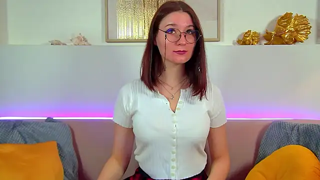 Snapshot of VictoriaArdern chatting on September 2025 06:30:02 AM VictoriaArdern online show from September 2025 06:30:02 AM