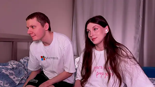 Snapshot of eternal_dream_ chatting on February 2025 01:43:01 AM eternal dream online show from February 2025 01:43:01 AM