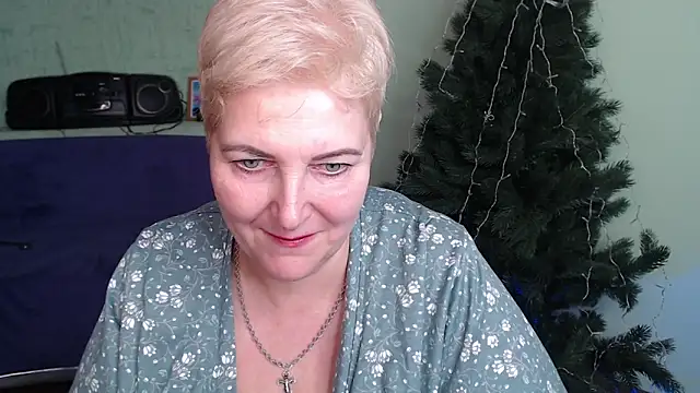 Sandra Snow online show from December 2024 01:11:02 AM
