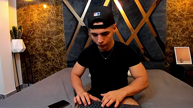 Flynn Riider online show from January 2025 02:26:01 PM