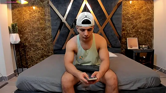 Snapshot of Flynn_Riider chatting on February 2025 11:50:01 AM Flynn Riider online show from February 2025 11:50:01 AM