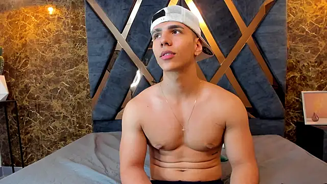 Snapshot of Flynn_Riider chatting on February 2025 02:33:01 PM Flynn Riider online show from February 2025 02:33:01 PM