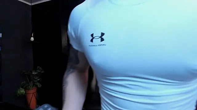 Snapshot of Flynn_Riider chatting on November 2025 05:23:01 PM Flynn Riider online show from November 2025 05:23:01 PM