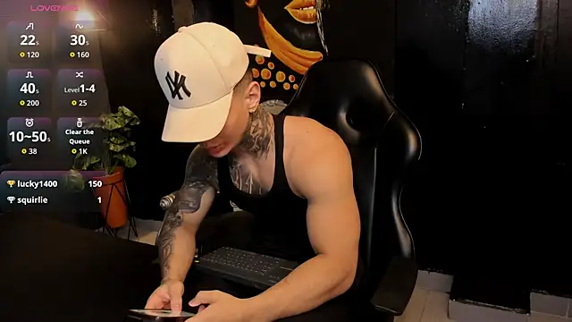 Snapshot of Flynn_Riider chatting on November 2025 05:19:01 PM Flynn Riider online show from November 2025 05:19:01 PM