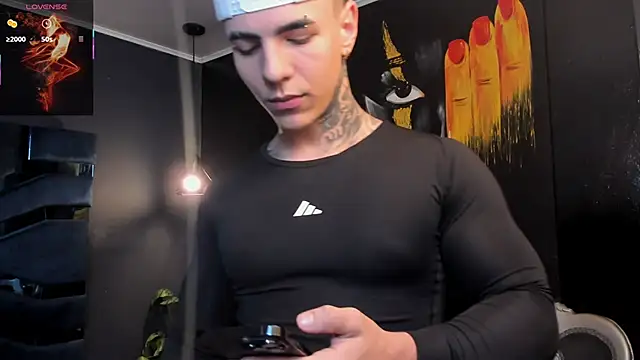 Snapshot of Flynn_Riider chatting on December 2025 05:19:02 PM Flynn Riider online show from December 2025 05:19:02 PM