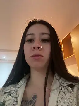 Snapshot of Zoee_t chatting on January 2025 03:51:01 AM Zoee t online show from January 2025 03:51:01 AM