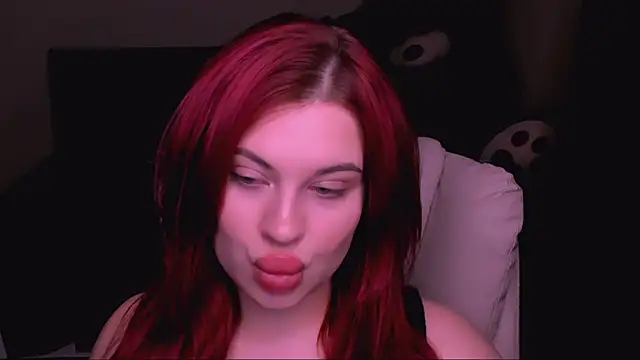 Snapshot of evaharve chatting on January 2026 06:40:02 AM evaharve online show from January 2026 06:40:02 AM