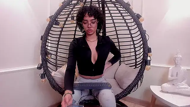 slutty venus online show from January 2025 07:53:01 PM