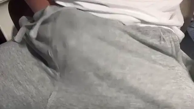 Axeeeeeeeeeeeel online show from November 2025 04:41:02 PM