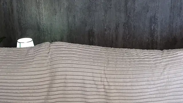 Snapshot of WiloneEsse chatting on February 2025 04:15:01 AM WiloneEsse online show from February 2025 04:15:01 AM