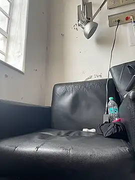 Gabriela-Parker  online show from November 2025 06:30:01 PM