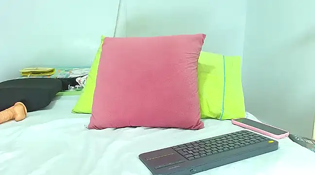 Snapshot of katerineleon chatting on March 2025 12:18:01 AM katerineleon online show from March 2025 12:18:01 AM