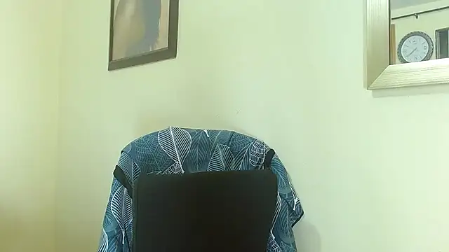 Snapshot of katerineleon chatting on September 2025 09:20:02 PM katerineleon online show from September 2025 09:20:02 PM