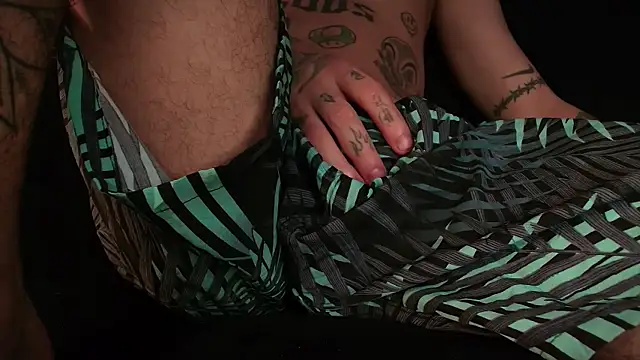 Snapshot of Junihn0 chatting on December 2024 09:00:02 AM Junihn0 online show from December 2024 09:00:02 AM