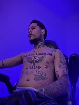 Snapshot of Junihn0 chatting on October 2025 10:32:02 PM Junihn0 online show from October 2025 10:32:02 PM