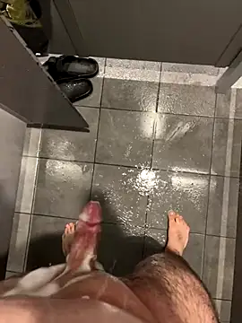 Snapshot of Loco42- chatting on October 2025 01:19:01 PM Loco42- online show from October 2025 01:19:01 PM