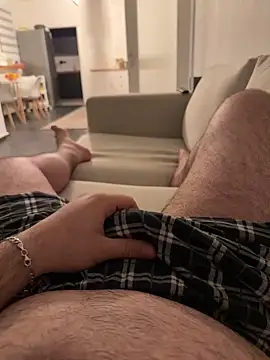 Snapshot of Loco42- chatting on November 2025 12:43:02 AM Loco42- online show from November 2025 12:43:02 AM