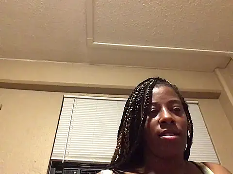 Snapshot of Eboni03 chatting on December 2024 07:36:02 AM Eboni03 online show from December 2024 07:36:02 AM