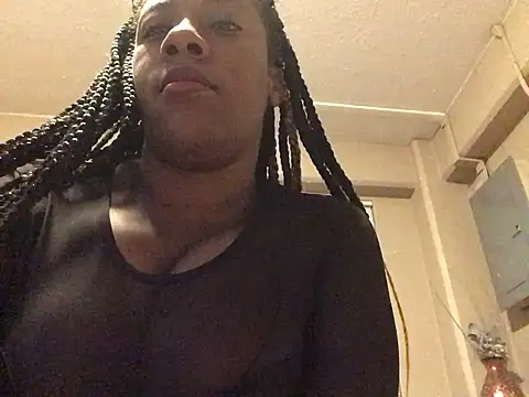 Snapshot of Eboni03 chatting on December 2024 04:45:01 AM Eboni03 online show from December 2024 04:45:01 AM
