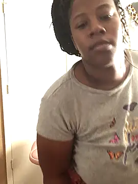 Snapshot of Eboni03 chatting on September 2025 05:29:02 PM Eboni03 online show from September 2025 05:29:02 PM