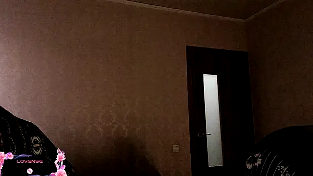 SexxyDreams1 online show from December 2025 03:48:01 AM