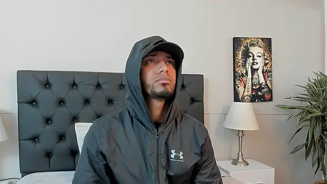 Snapshot of Robin_Rief chatting on September 2025 03:12:01 AM Robin Rief online show from September 2025 03:12:01 AM