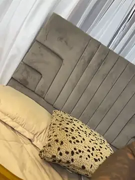 Robin Rief online show from February 2026 03:54:01 AM