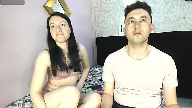 Snapshot of JeremmyAndStacy chatting on September 2025 09:42:02 PM JeremmyAndStacy online show from September 2025 09:42:02 PM