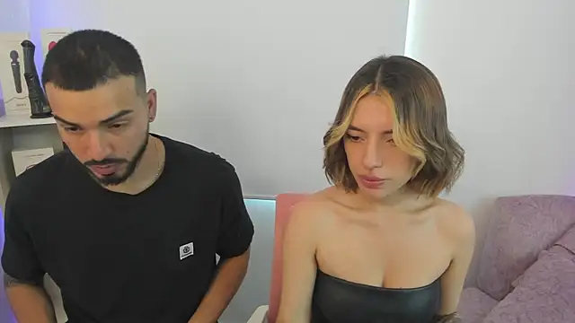 Snapshot of savage_sweethearts chatting on January 2025 05:12:02 PM savage sweethearts online show from January 2025 05:12:02 PM