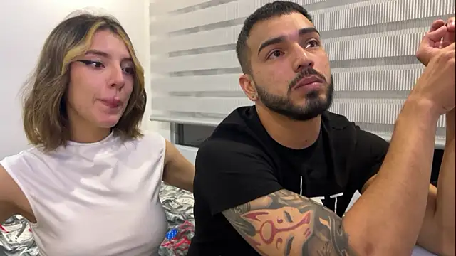 Snapshot of savage_sweethearts chatting on February 2025 03:12:01 AM savage sweethearts online show from February 2025 03:12:01 AM