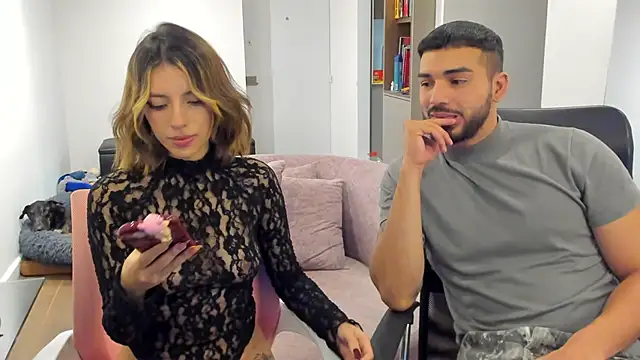 Snapshot of savage_sweethearts chatting on March 2025 03:29:02 AM savage sweethearts online show from March 2025 03:29:02 AM