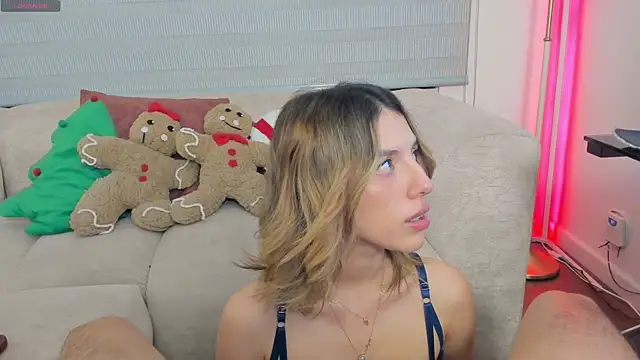 Snapshot of savage_sweethearts chatting on December 2025 03:56:02 AM savage sweethearts online show from December 2025 03:56:02 AM