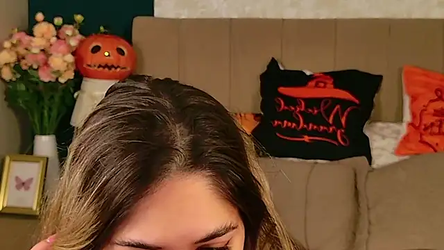 Teresa Stane online show from October 2025 05:20:02 AM