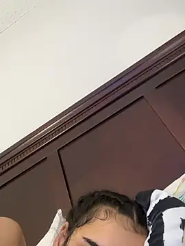 1prettygem online show from January 2025 08:55:01 PM