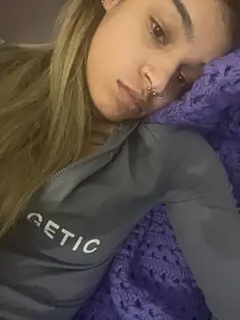 1prettygem online show from January 2025 02:54:01 AM