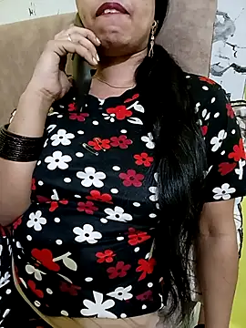 Haniya-143 online show from November 2025 12:37:02 PM