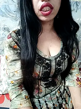 Snapshot of Haniya-143 chatting on June 2026 10:32:01 AM Haniya-143 online show from June 2026 10:32:01 AM